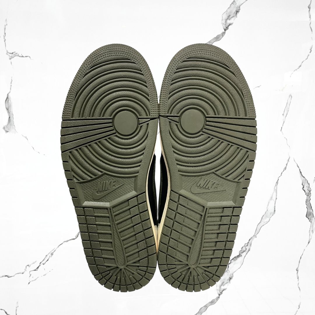 Jordan 1 Low OG Travis Scott Olive (W) (De Uso) - Urban Utility