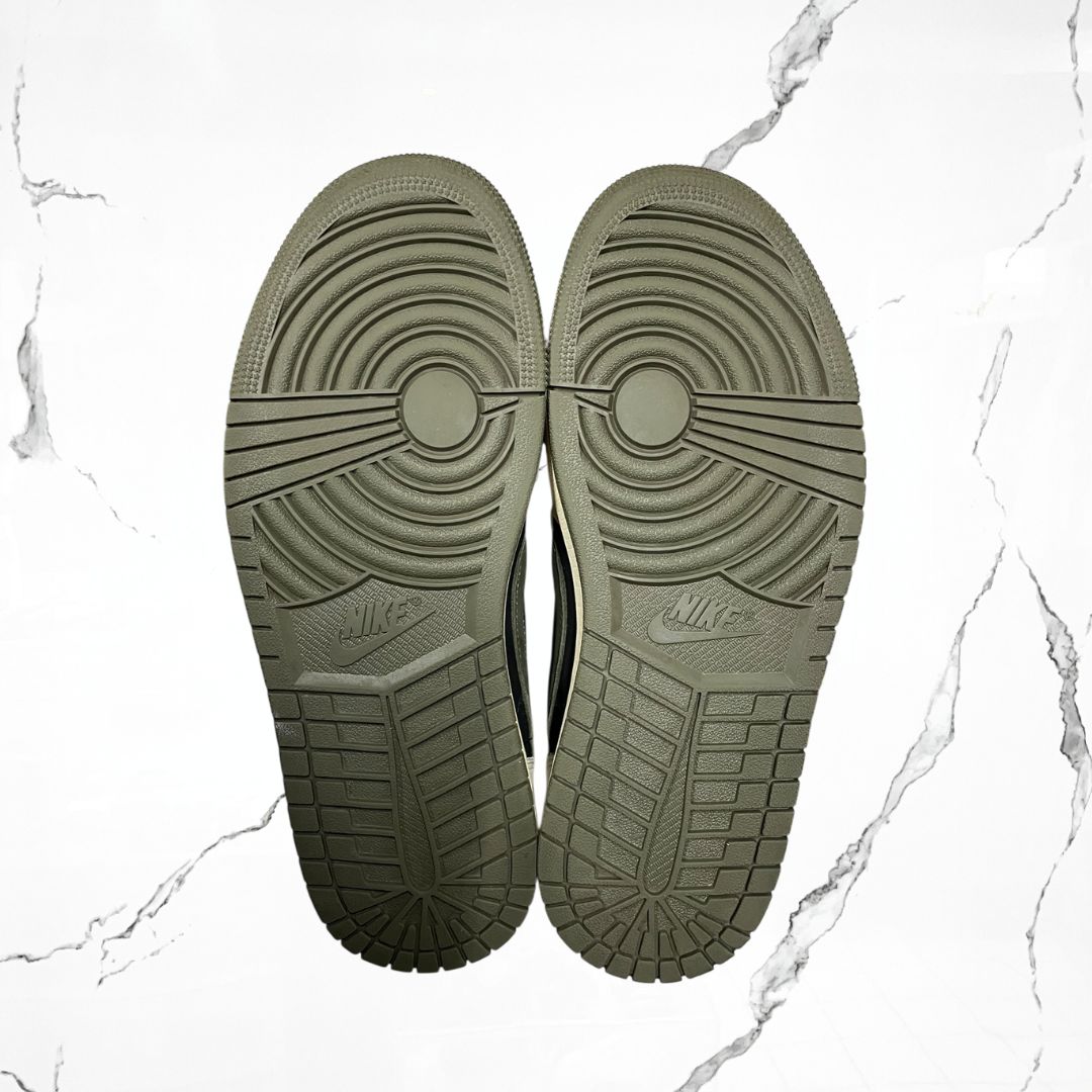 Jordan 1 Low OG Travis Scott Olive (W) (De Uso) - Urban Utility