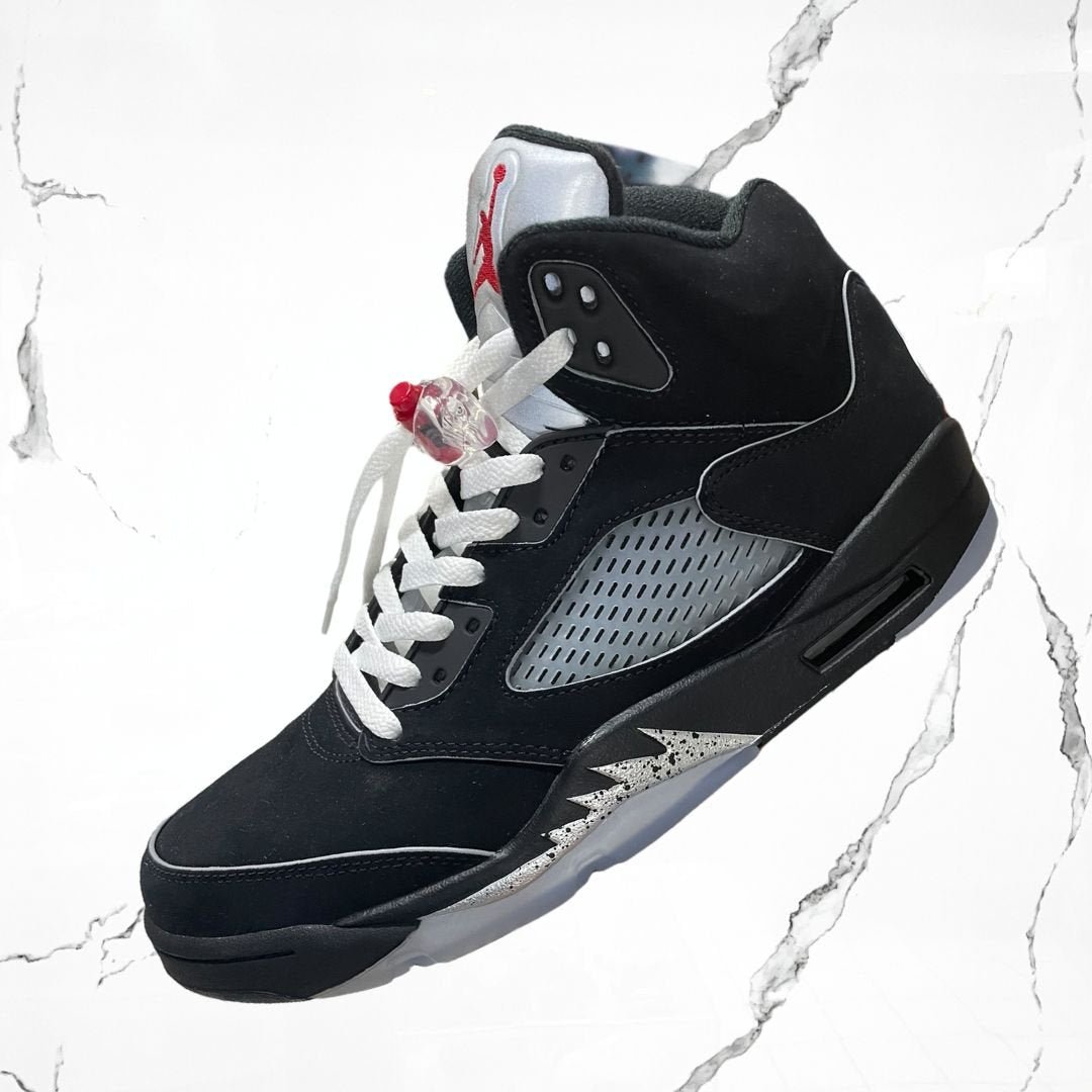 Jordan 5 OG Black Metallic Reimagined (De Uso) - Urban Utility