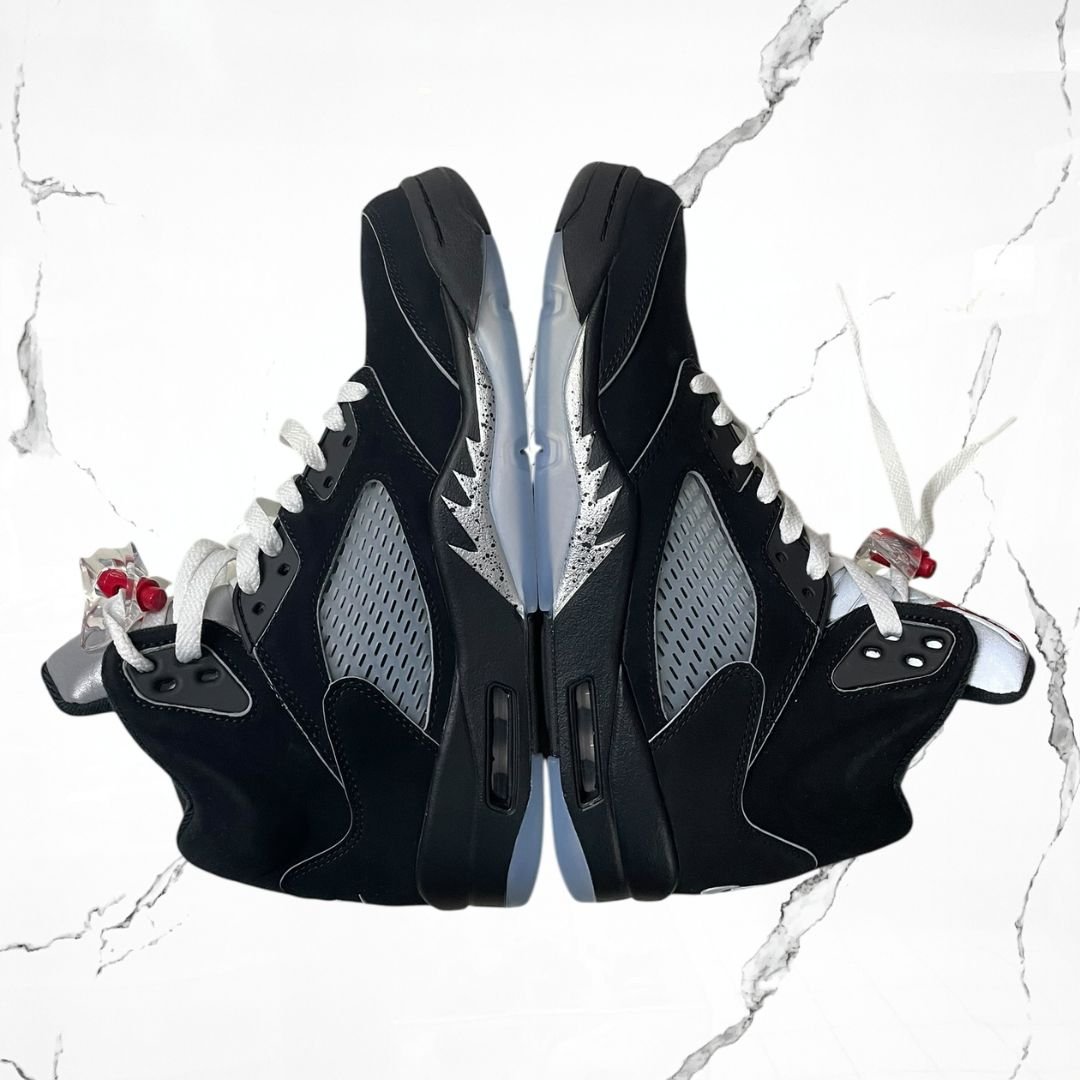 Jordan 5 OG Black Metallic Reimagined (De Uso) - Urban Utility