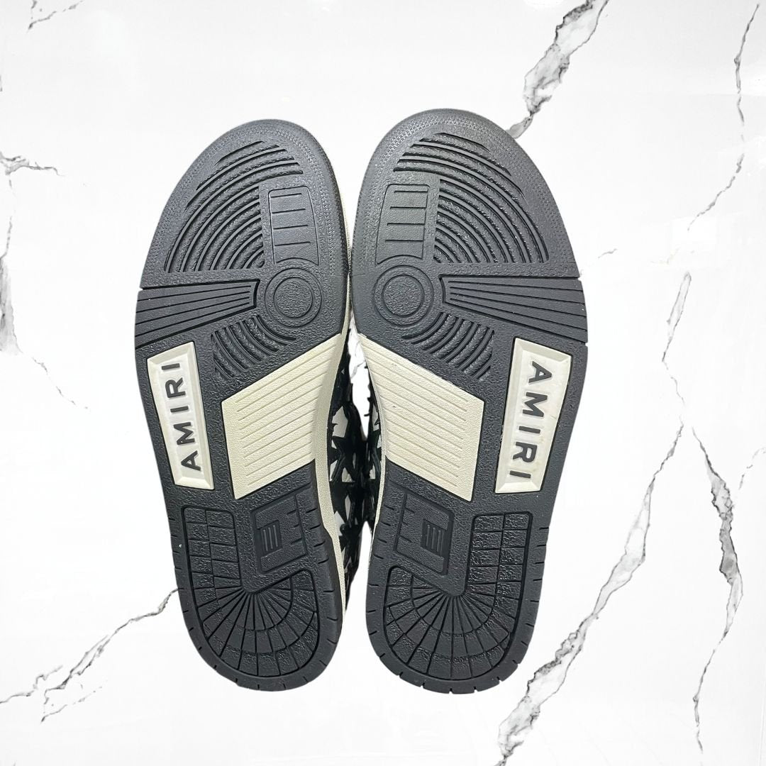 Amiri Low Stars White Black (De Uso) - Urban Utility