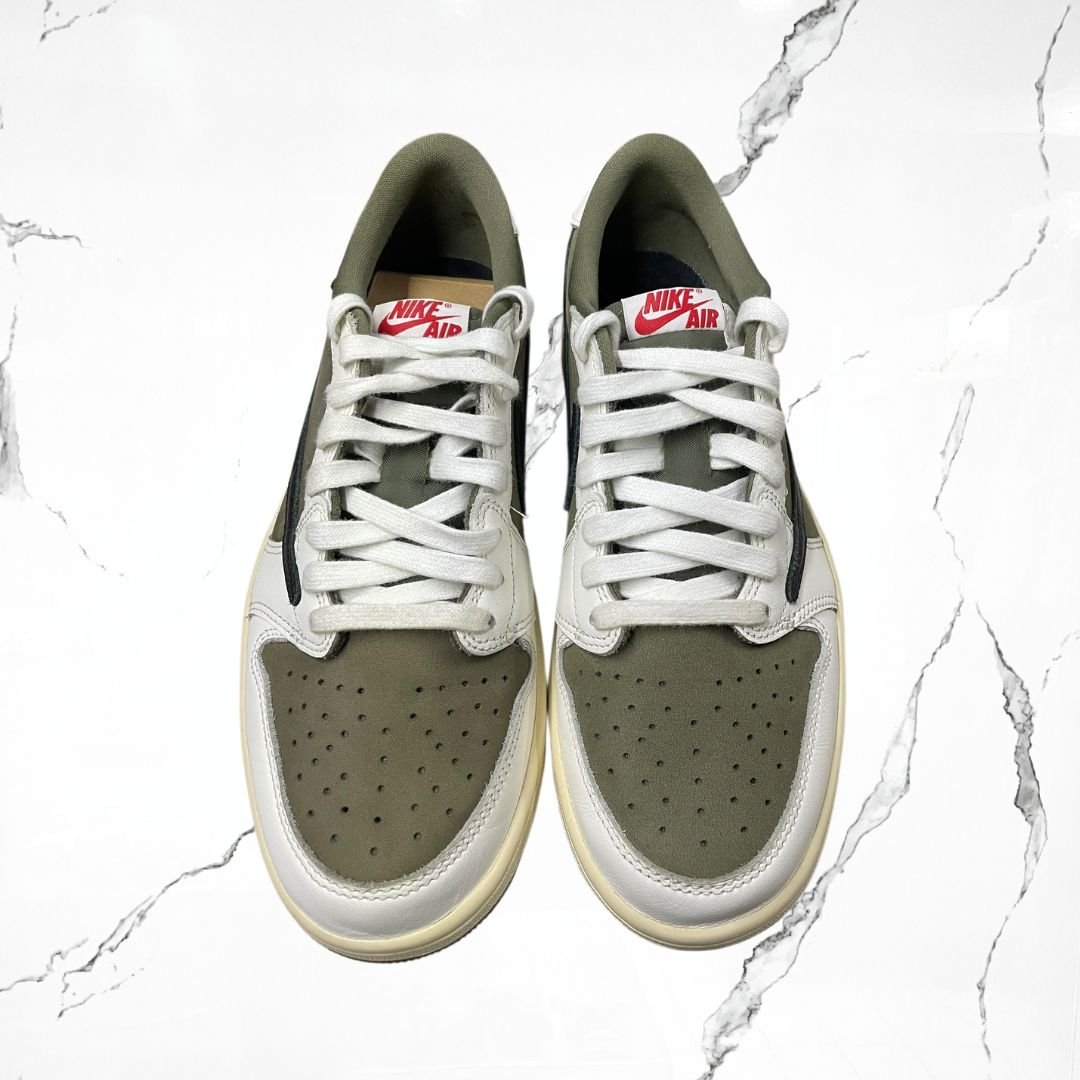 Jordan 1 Low Travis Scott Medium Olive (De Uso) - Urban Utility