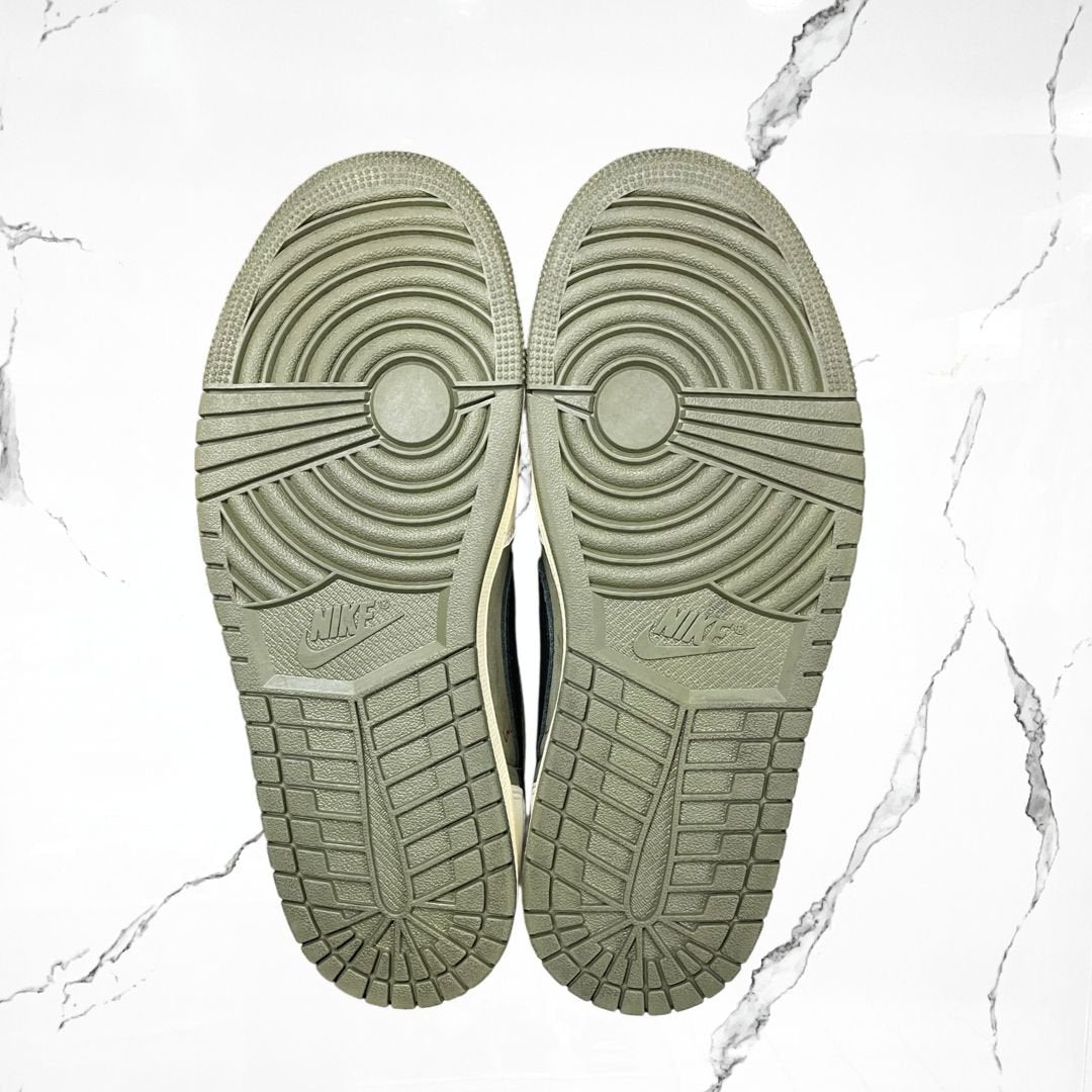 Jordan 1 Low OG Travis Scott Medium Olive (De Uso) - Urban Utility