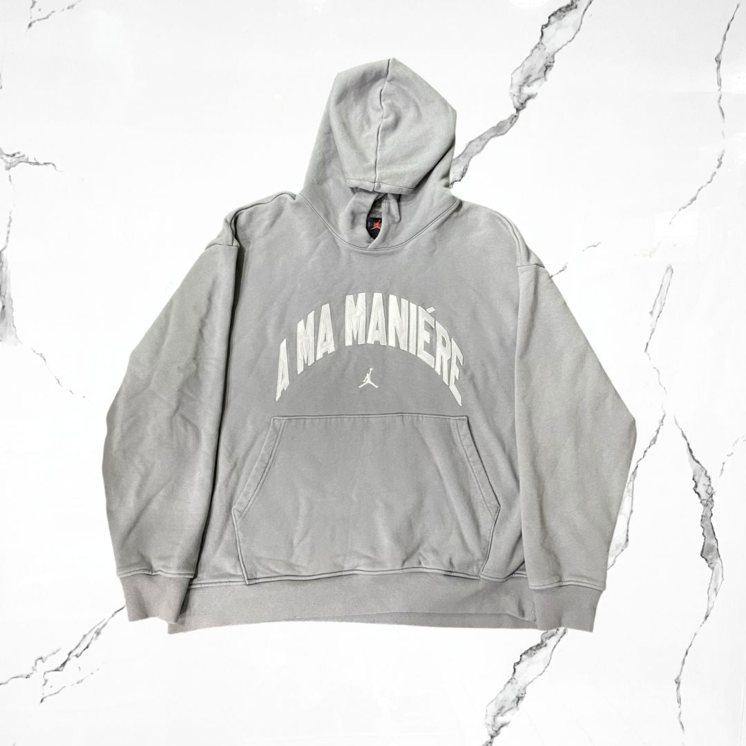 Jordan x A Ma Maniere Grey Hoodie (De Uso)