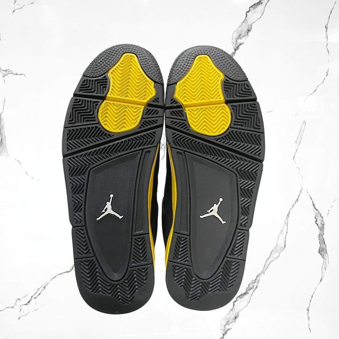 Jordan 4 Yellow Thunder (De Uso)