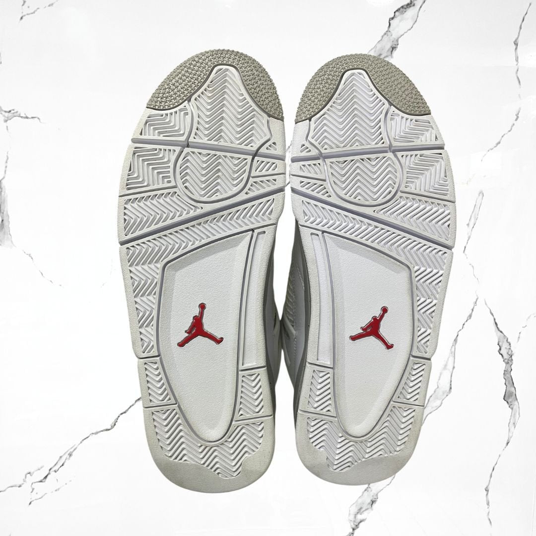 Jordan 4 Retro White Cement (2025) (De Uso) - Urban Utility