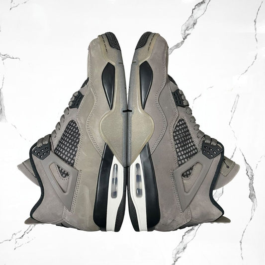 Jordan 4 Retro Cave Stone (De Uso) - Urban Utility