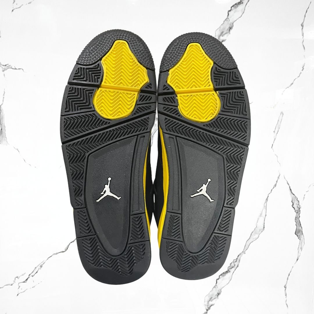 Jordan 4 Yellow Thunder (De Uso) - Urban Utility