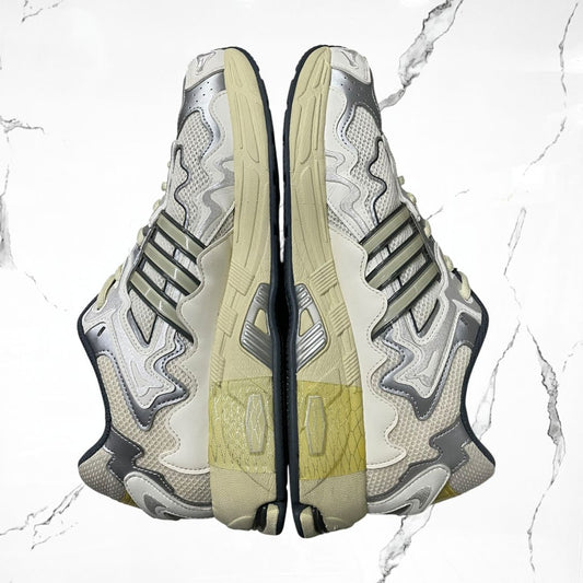 Adidas Response CL Bad Bunny White (De Uso) - Urban Utility
