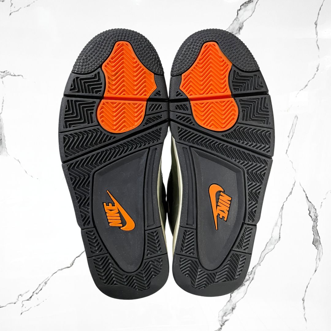 Jordan 4 OG Undefeated (2025) (De Uso)
