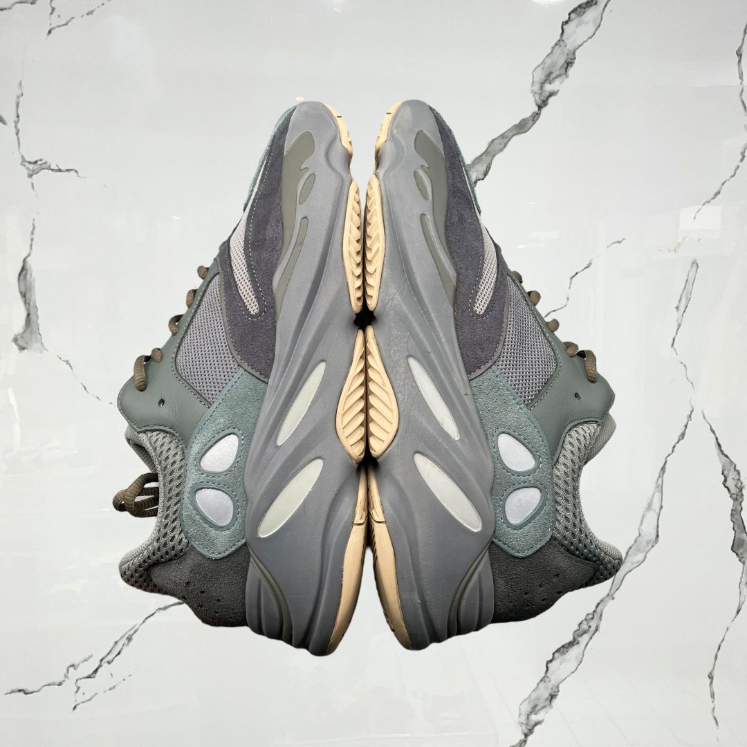 Yeezy Boost 700 Teal Blue (De Uso) - Urban Utility
