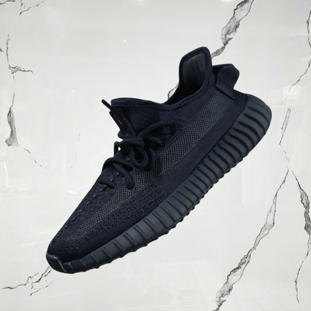Adidas Yeezy 350 V2 Onyx - Urban Utility
