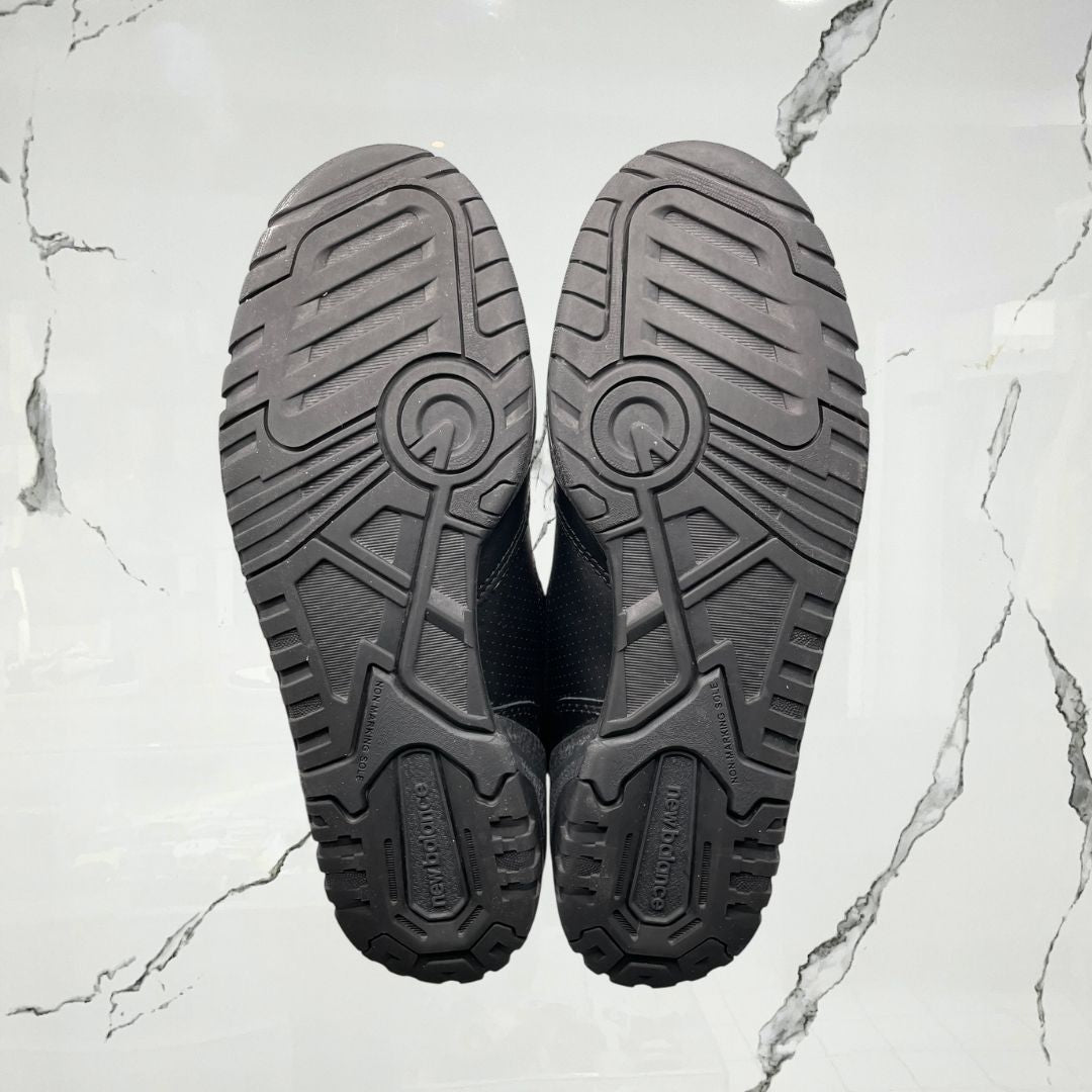 New Balance 550 Triple Black (De Uso)