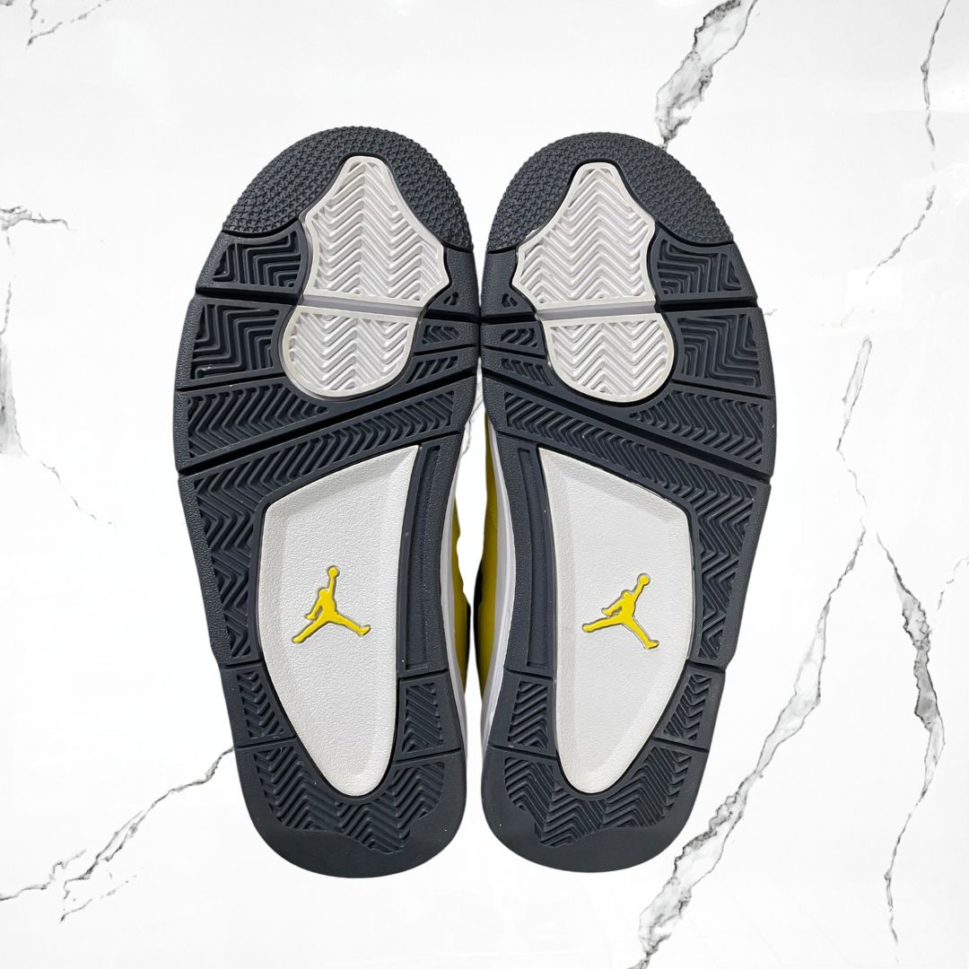 Jordan 4 Lightning (De Uso)