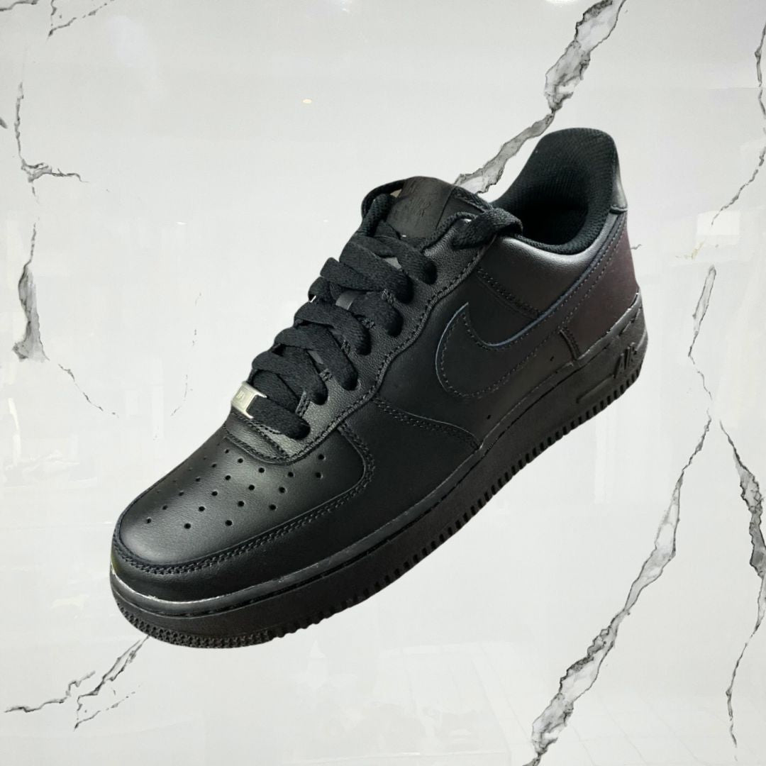Air Force 1 Low Classic Black - Urban Utility