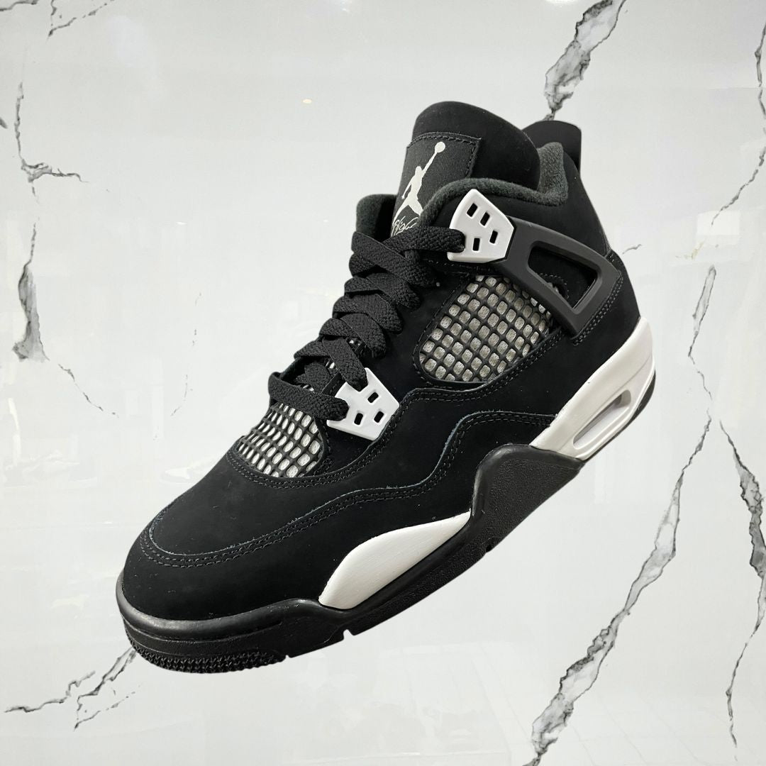 Jordan 4 White Thunder