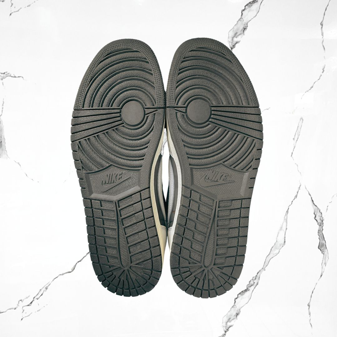 Jordan 1 Low OG Travis Scott Reverse Mocha (De Uso)