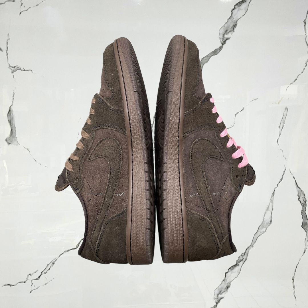 Jordan 1 Low OG Travis Scott Velvet Brown (De Uso) - Urban Utility