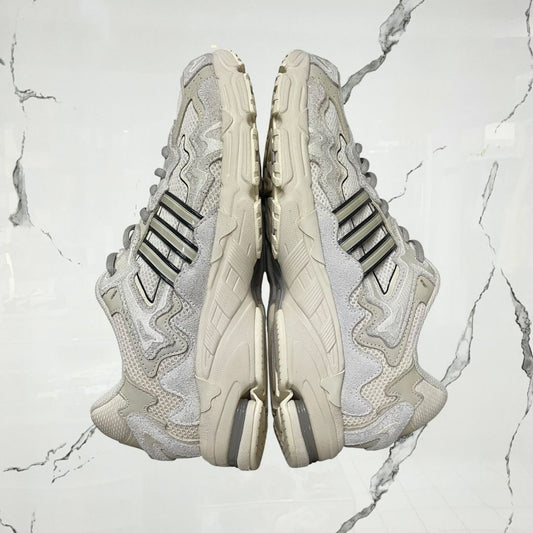 Adidas Reponse CL Bad Bunny Wonder White (De Uso) - Urban Utility