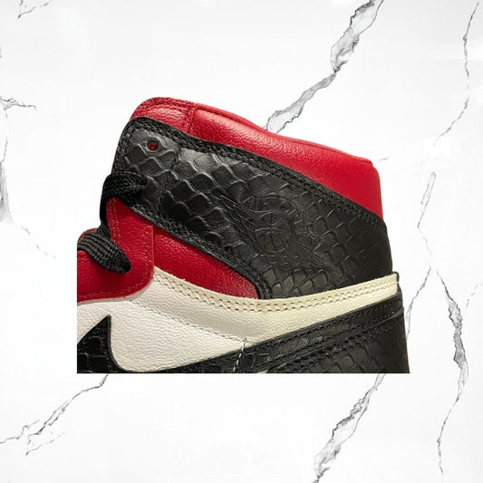 Jordan 1 Retro High Satin Snake Chicago (W)