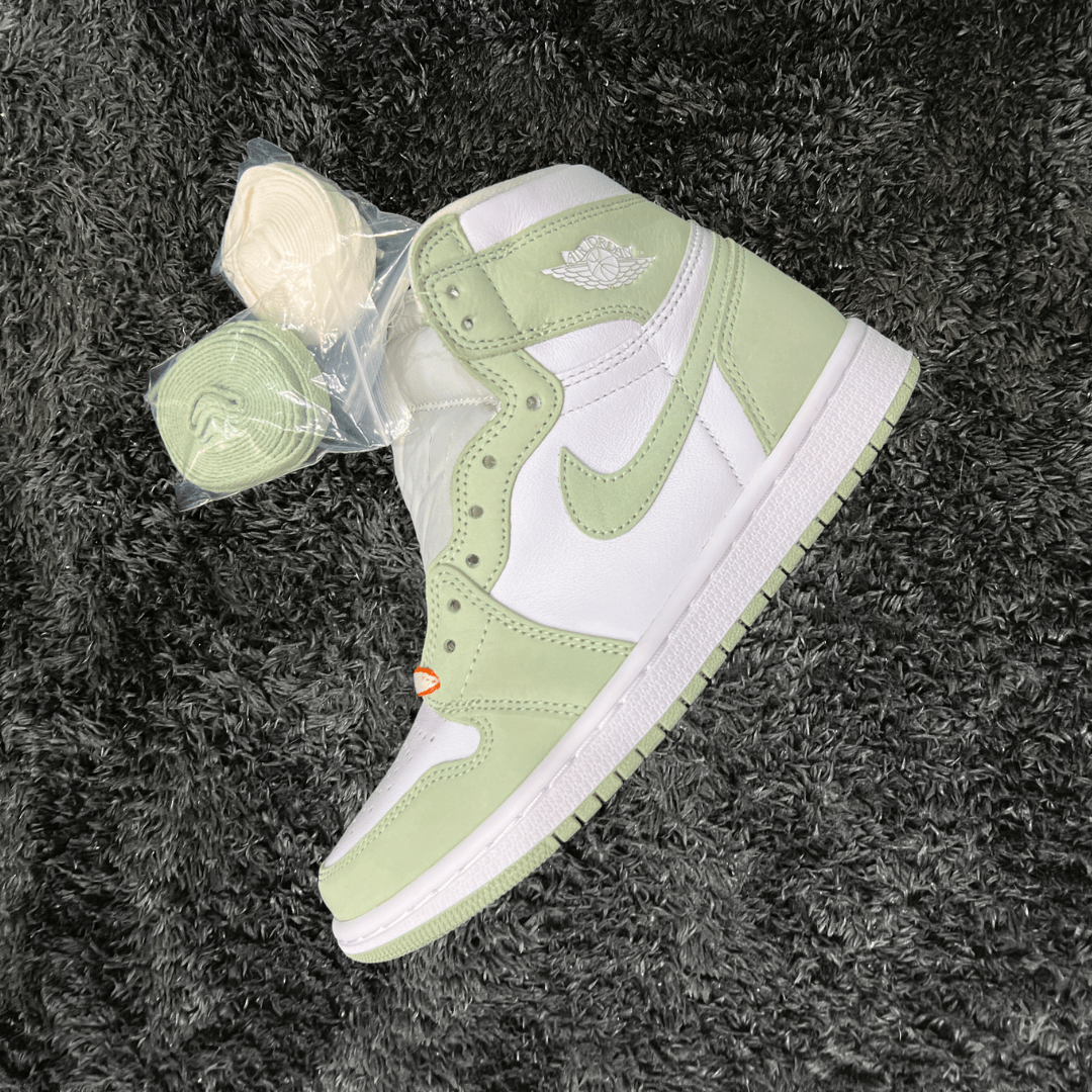 Jordan 1 High Seafoam (w) - Urban Utility