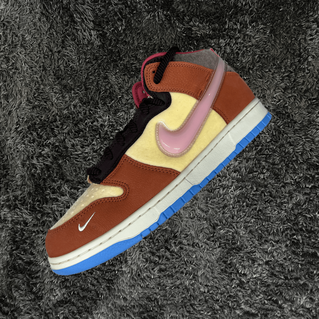 Dunk Mid Social Status Chocolate Milk - Urban Utility
