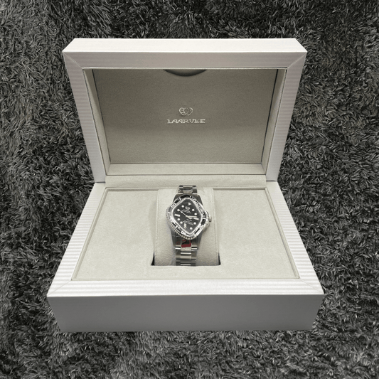 Laarvee Black Bezel & Black Dial Watch - Urban Utility