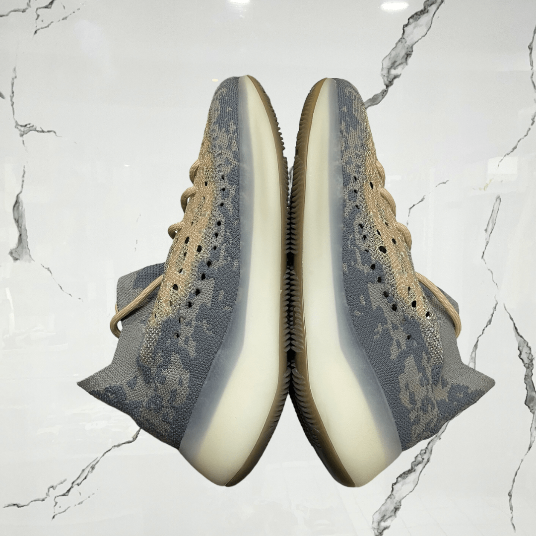 Yeezy 380 Mist (De Uso) - Urban Utility