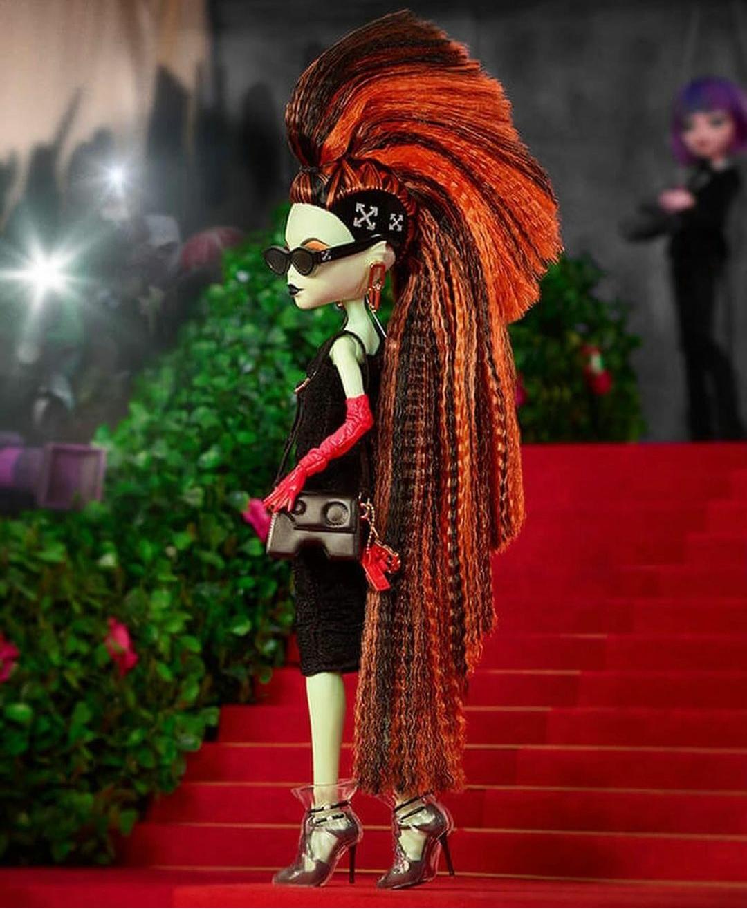 Mattel Off White Monster High Electra Melody Doll - Urban Utility