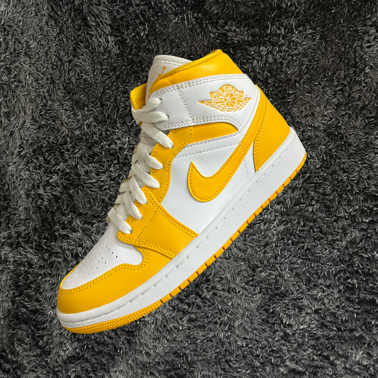 Jordan 1 Mid University Gold (W)