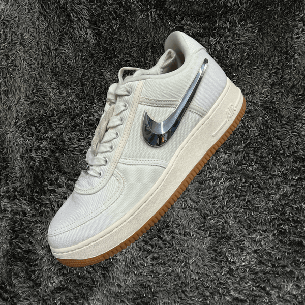Air force one x travis scott sail top