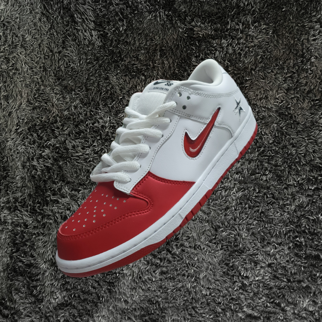 Dunk SB Low Supreme Varsity Red