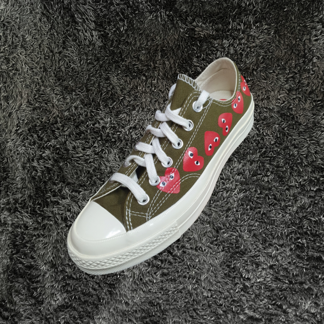 Converse Low CDG Olive Multi Heart