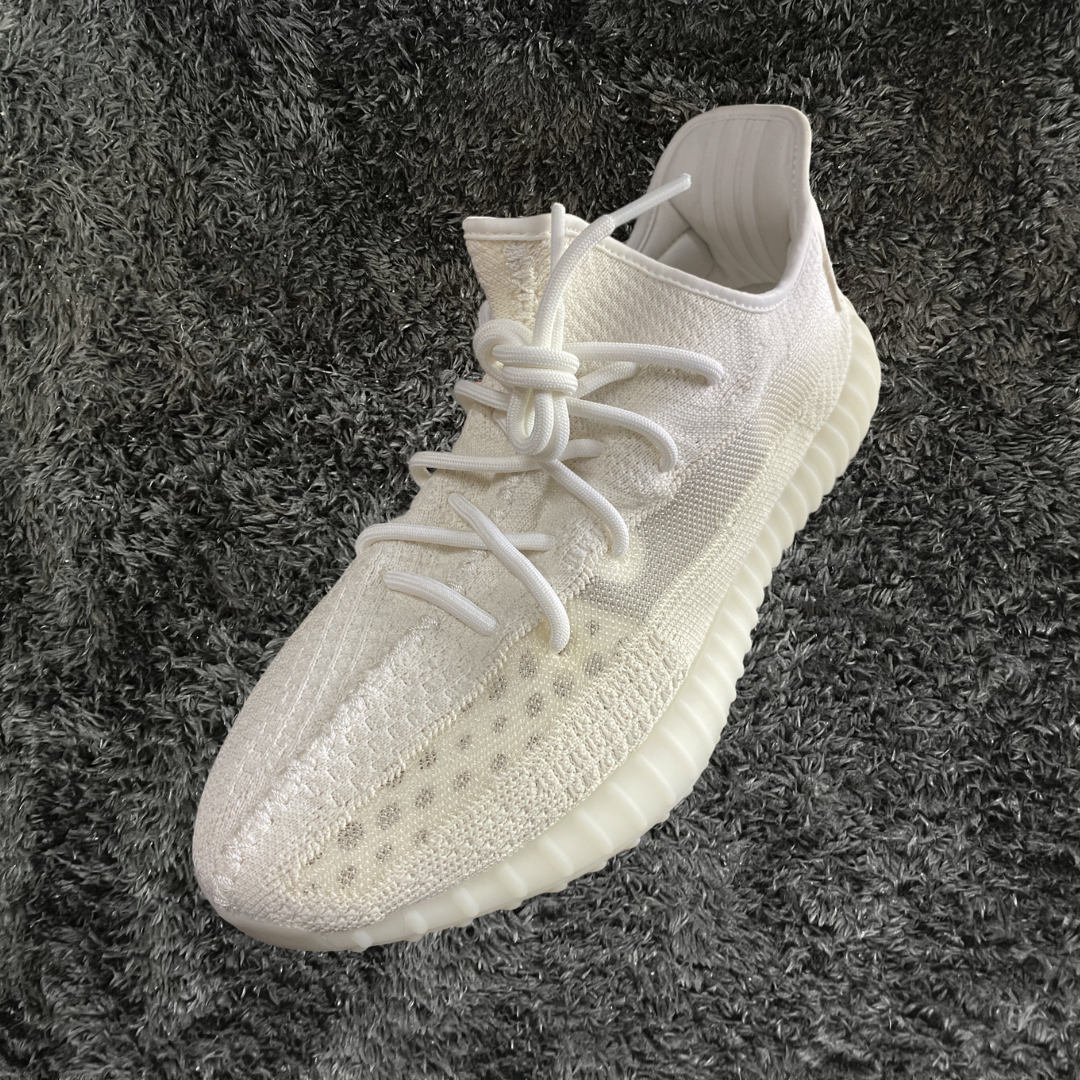 Adidas Yeezy 350 V2 Bone (De Uso)