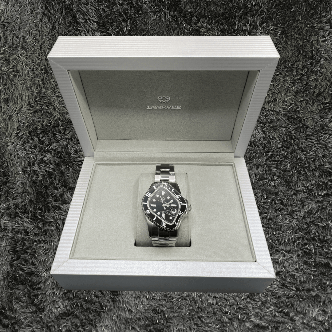 Laarvee Silver Black Bezel/Black Dial Watch - Urban Utility