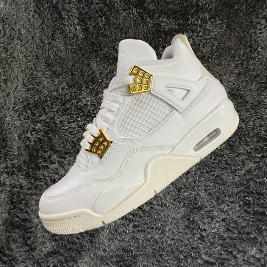 Jordan 4	Metallic Gold