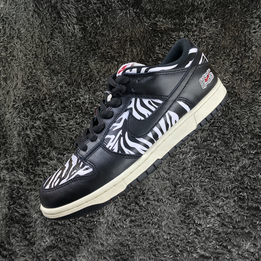 Dunk SB Low Quartersnacks Zebra (De Uso)