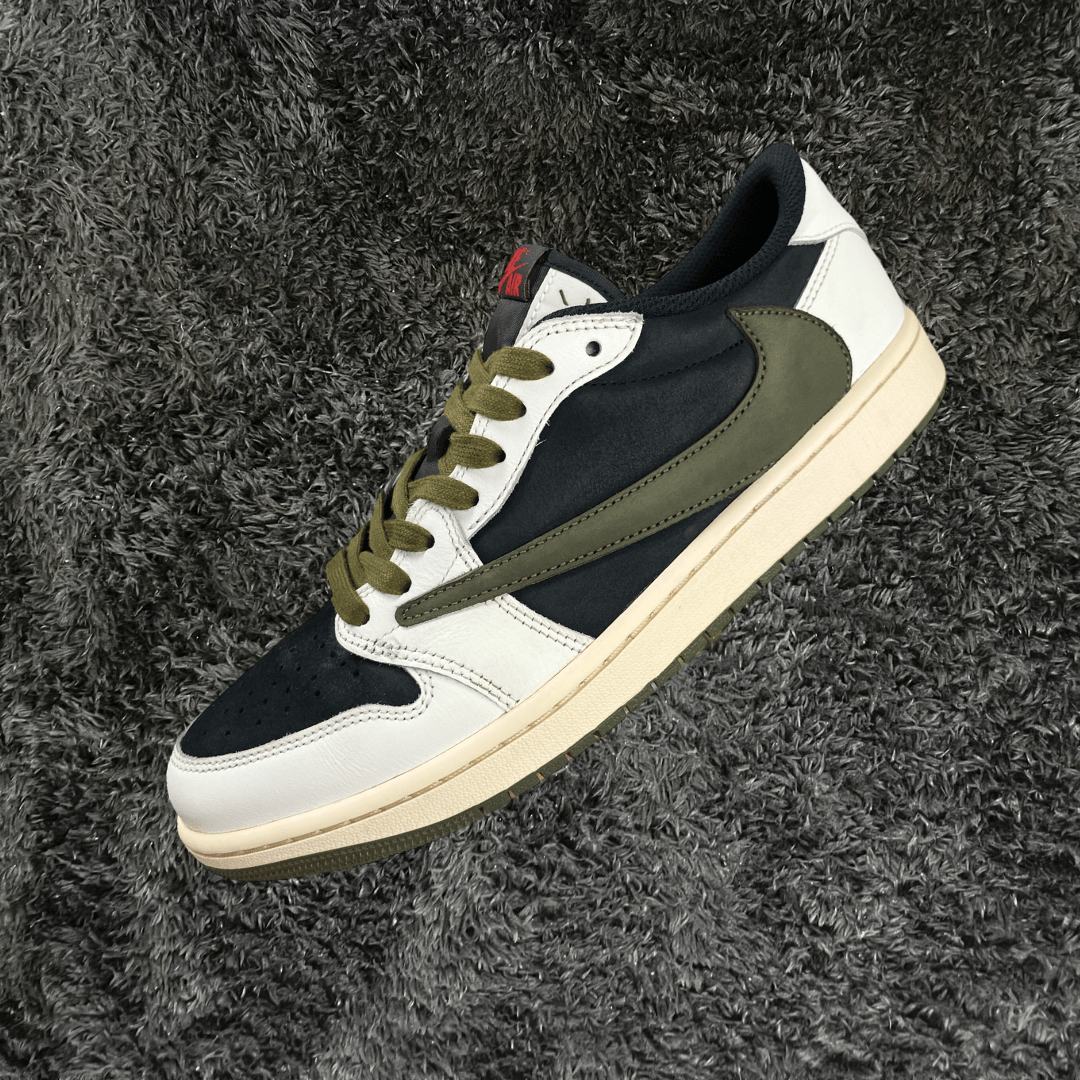 Jordan 1 Low Travis Scott Olive (De Uso) - Urban Utility