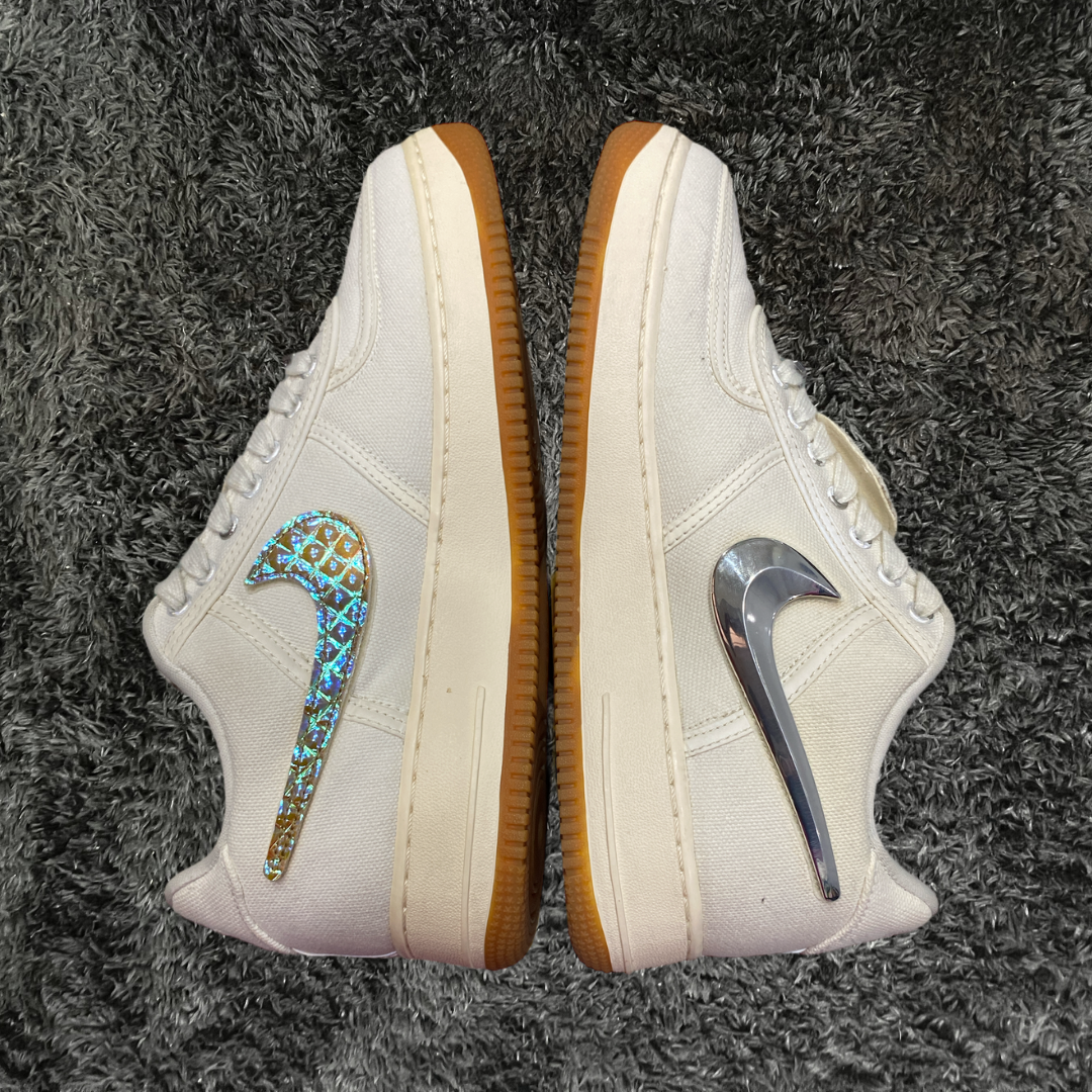 Air Force 1 Low Travis Scott Sail (De Uso)