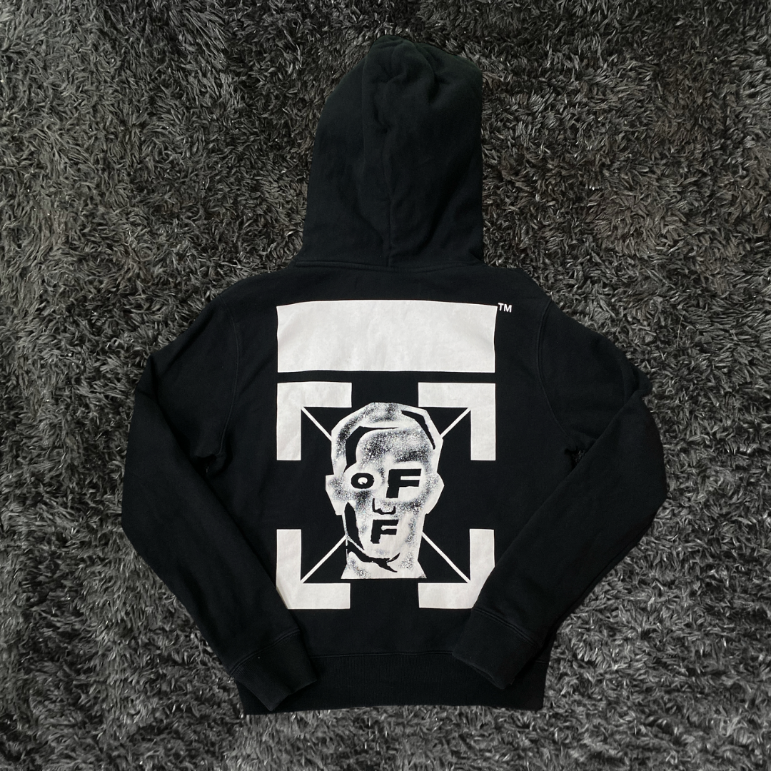 Off White Black Hoodie (De uso)