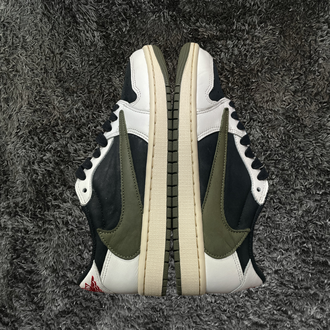 Jordan 1 Low	Travis Scott Olive (w) (De Uso)