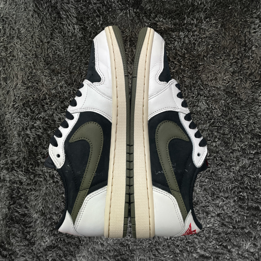 Jordan 1 Low	Travis Scott Olive (w) (De Uso)