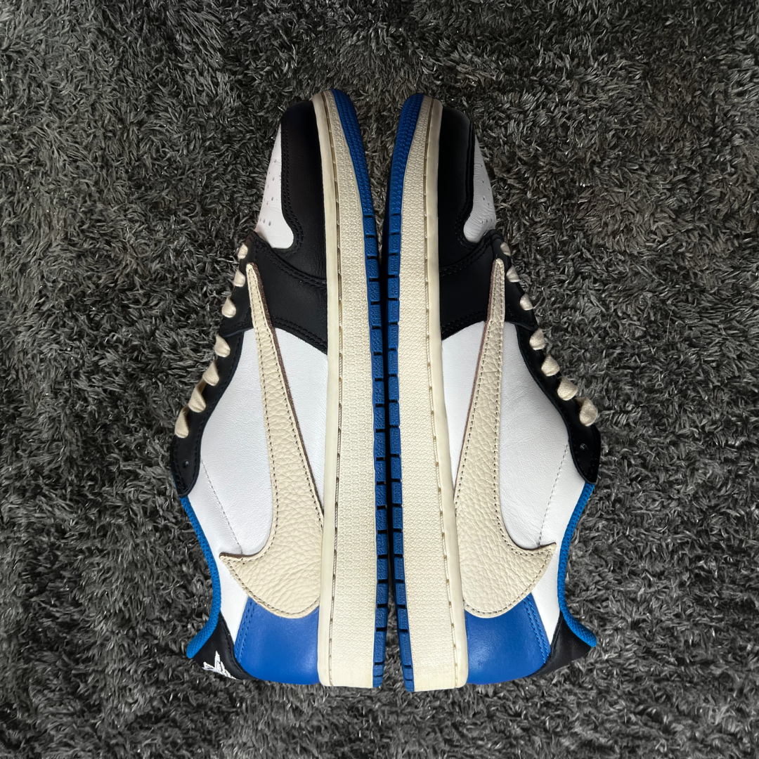 Jordan 1 Low	Travis Scott Fragment (De Uso)