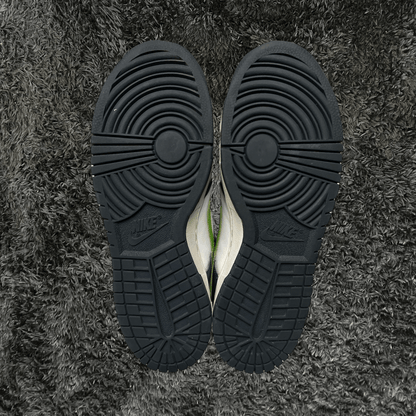 Nike Dunk Low Grey Mean Green (De Uso) - Urban Utility
