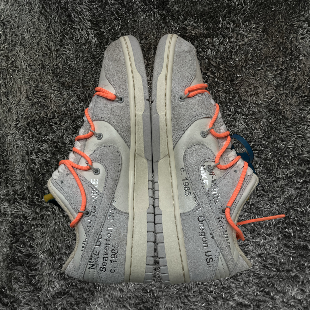 Dunk Low Off-White Lote 19 of 50 (De Uso)