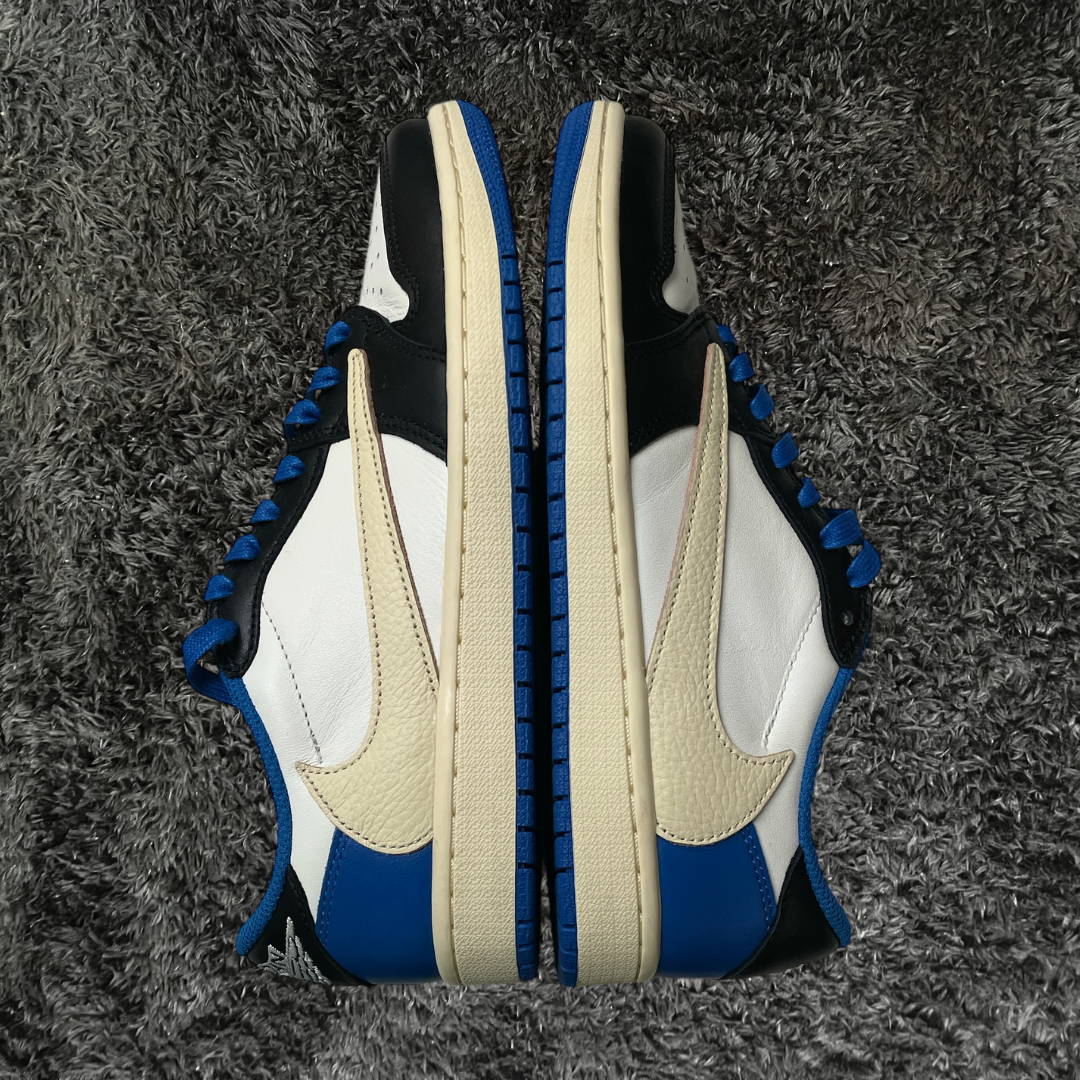 Jordan 1 Low	Travis Scott Fragment (De Uso)