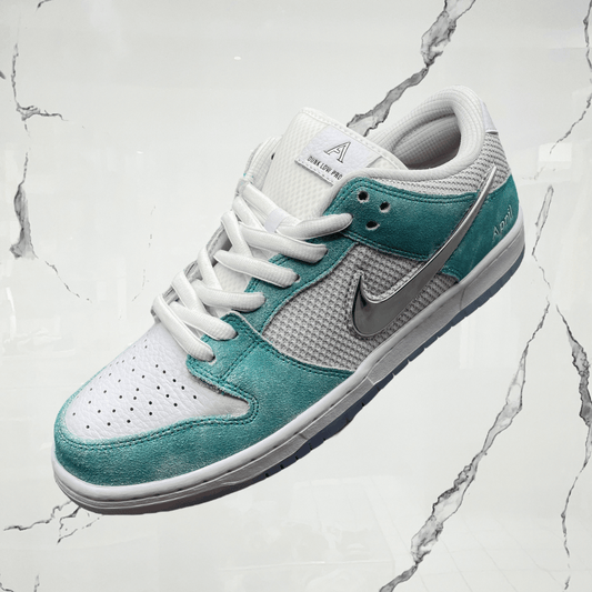 Nike Dunk SB Low April Skateboard