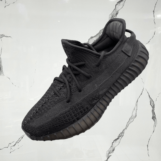 Yeezy 350 Onyx (De Uso) - Urban Utility