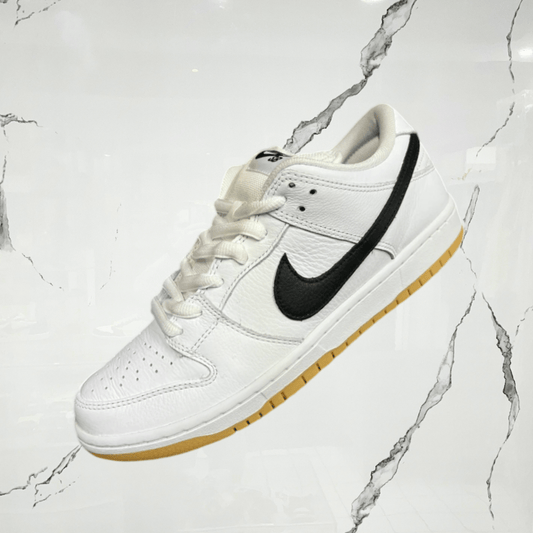 Dunk SB Low White Black Gum - Urban Utility