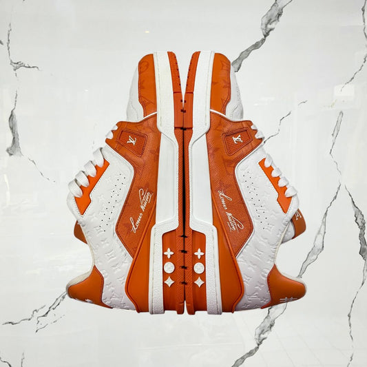 Louis Vuitton Trainer White Orange Monogram (De Uso)